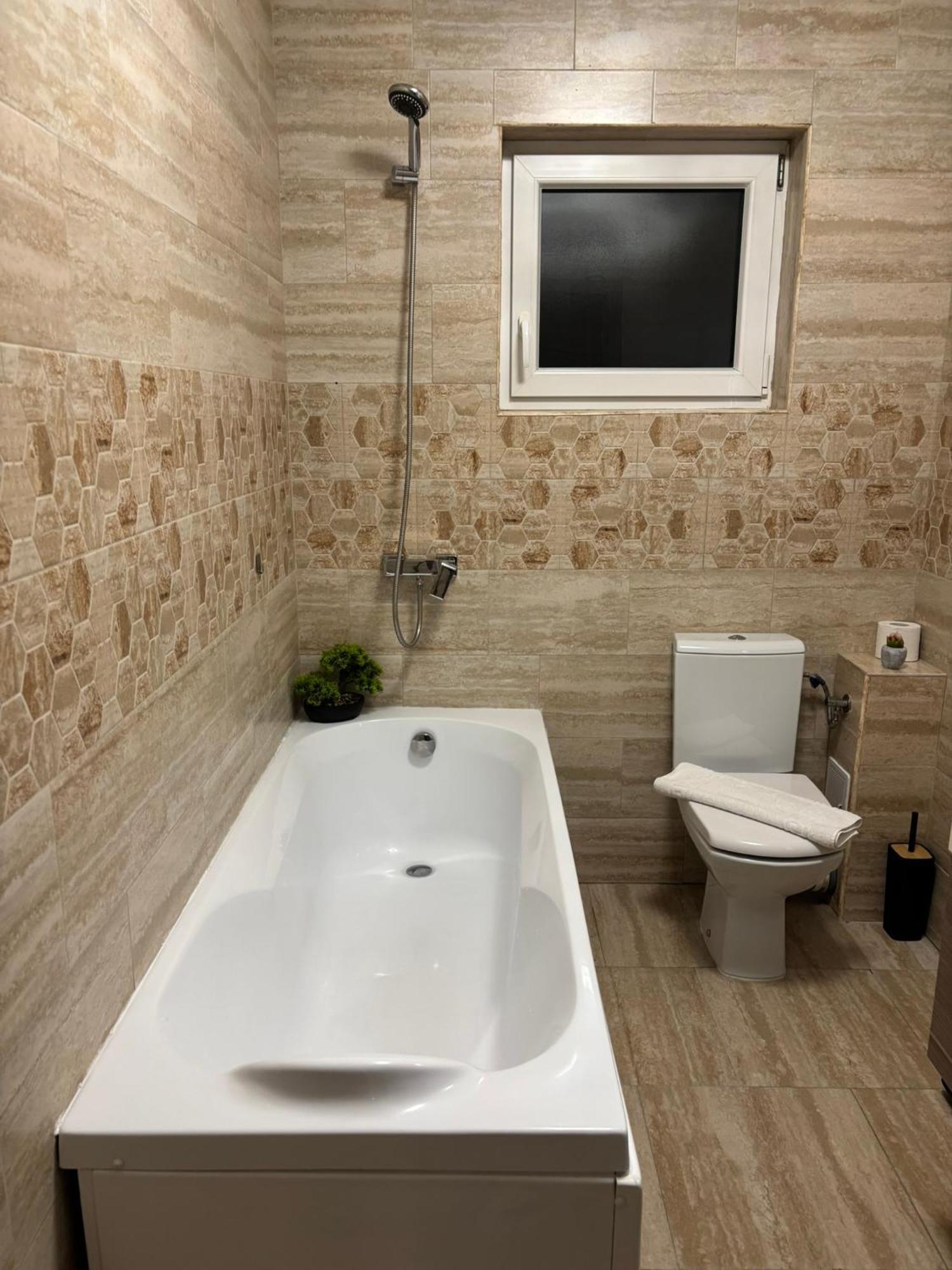 Dream Apartament Bistriţa Екстериор снимка