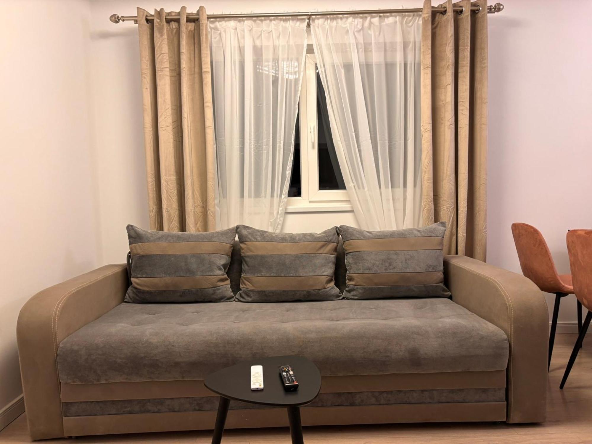 Dream Apartament Bistriţa Екстериор снимка