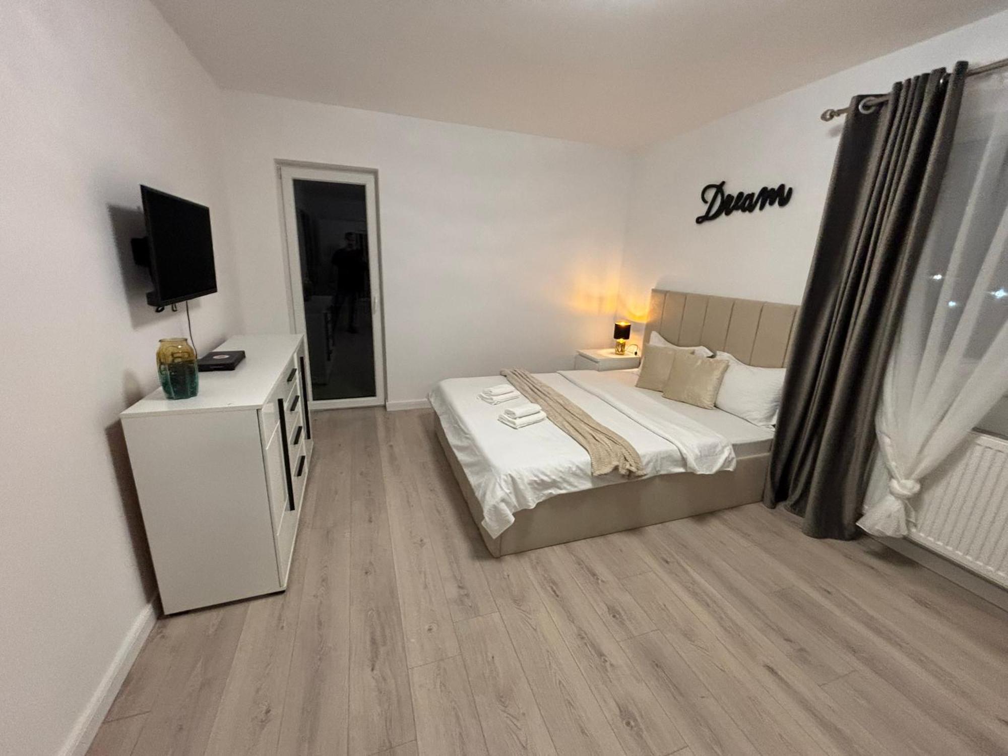 Dream Apartament Bistriţa Екстериор снимка