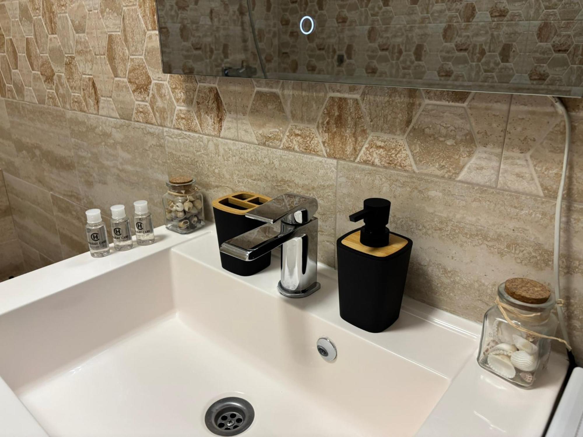 Dream Apartament Bistriţa Екстериор снимка