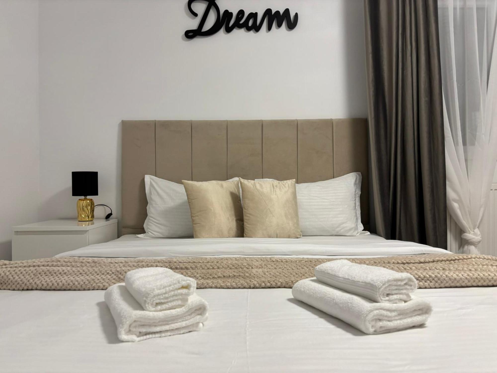Dream Apartament Bistriţa Екстериор снимка