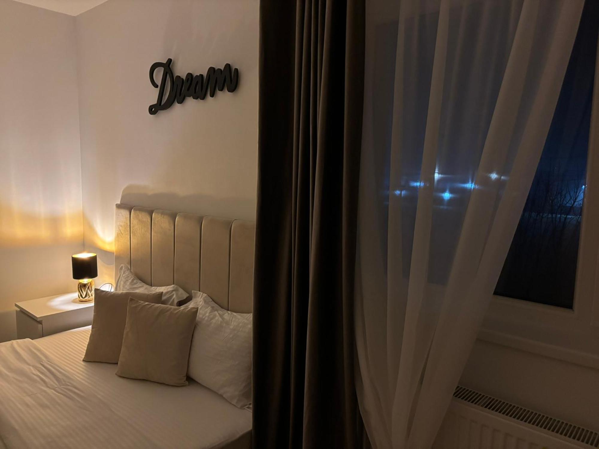 Dream Apartament Bistriţa Екстериор снимка